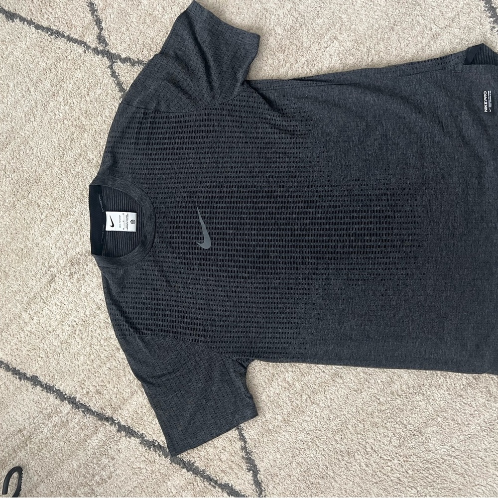 Nike Black Short Sleeve Tee with Ribbed Texture